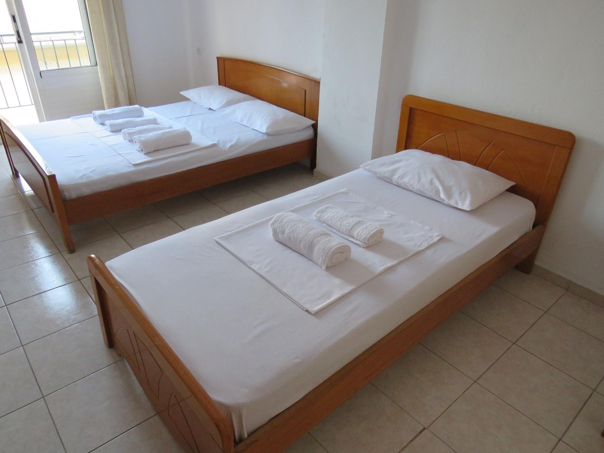 Casa Mia Hotel Sarande Exterior photo